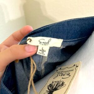 Easel long sleeve flannel. Size L